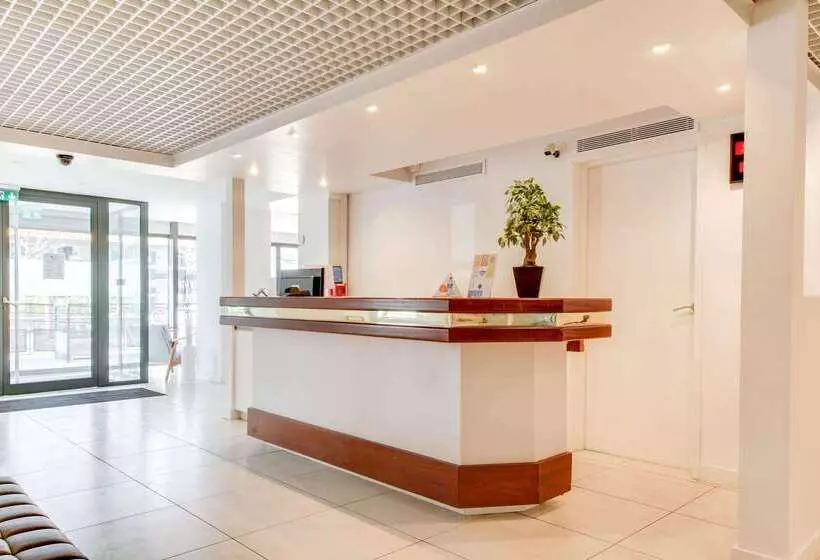 Brit Hotel Porte D Espagne