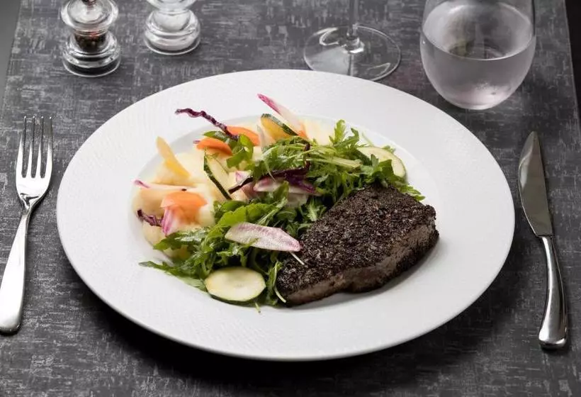 هتل Restaurant De Klenge Casino