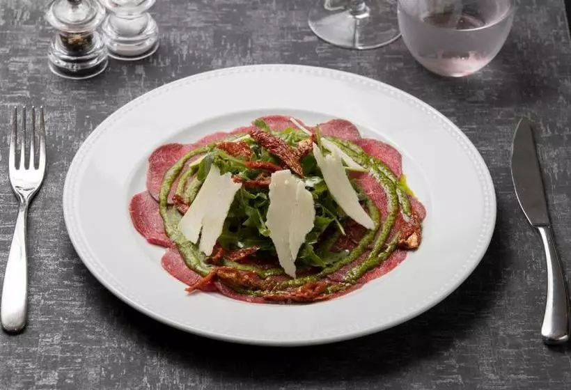 هتل Restaurant De Klenge Casino