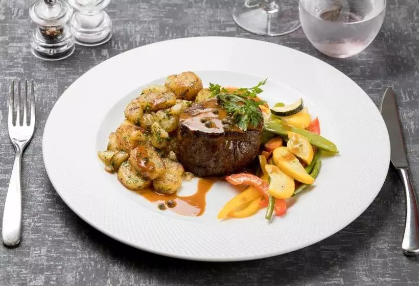 هتل Restaurant De Klenge Casino