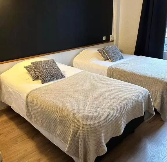 هتل Du Pot D'etain