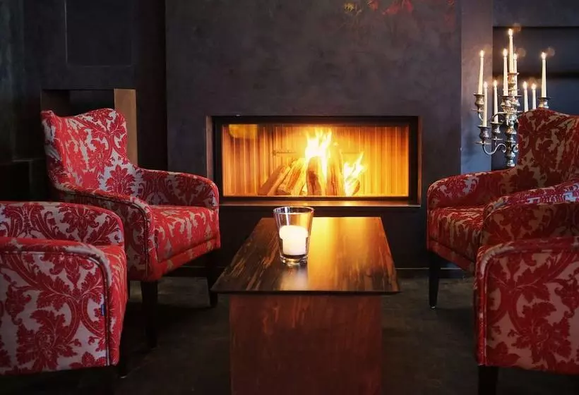 هتل International