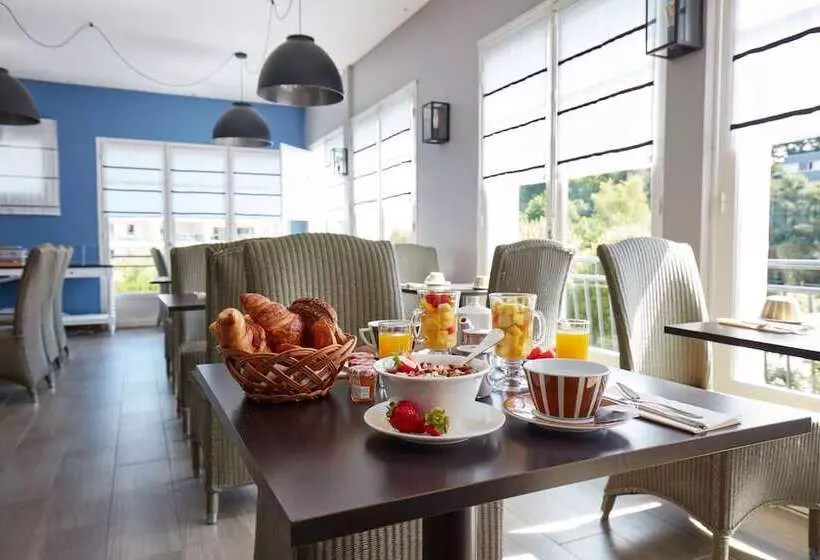 هتل Kastel & Spa Avec Piscine D Eau De Mer Chauffee