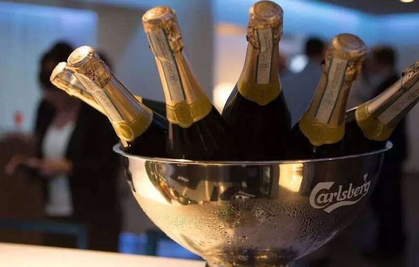 Отель L Villa Sparta