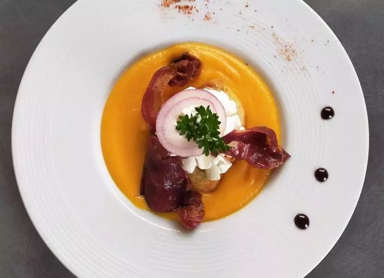 酒店 Logis Hôtel Volcan Sancy