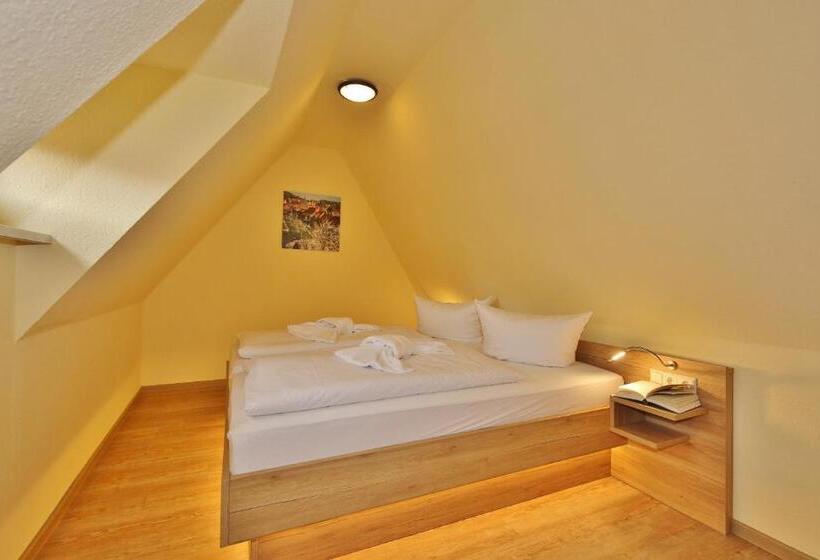 فندق Maria Aurora