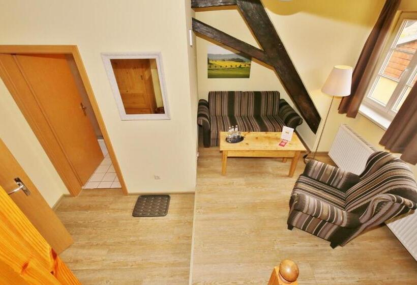 فندق Maria Aurora