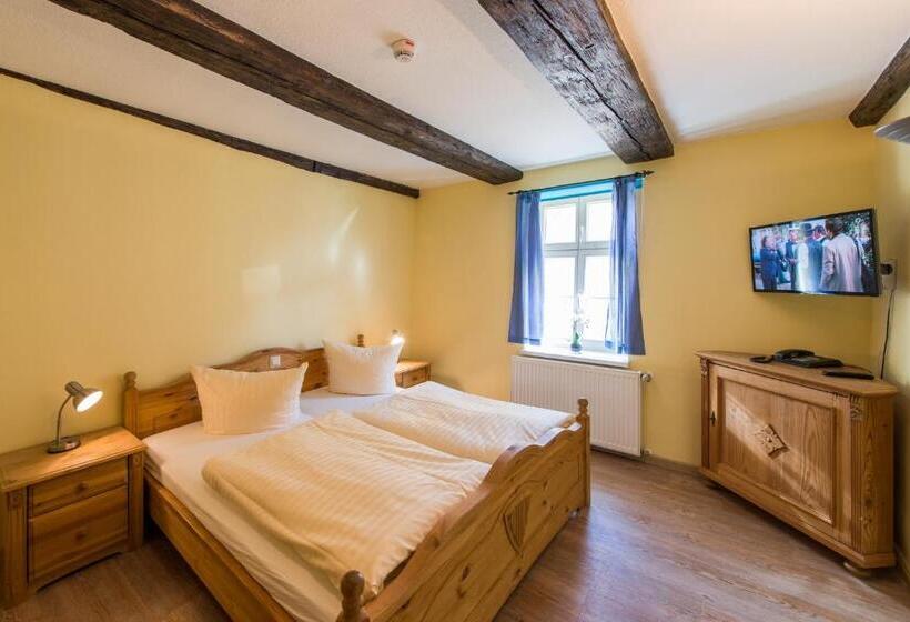 فندق Maria Aurora