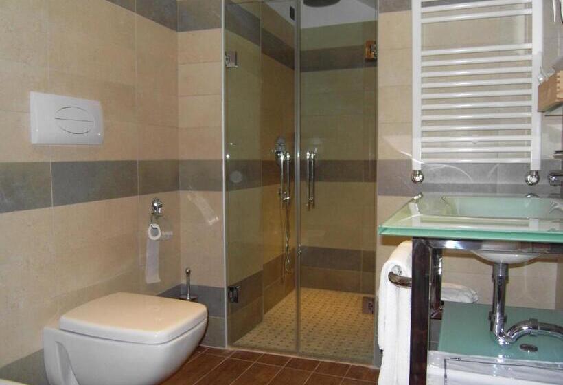 فندق Ristorante Locanda Milano