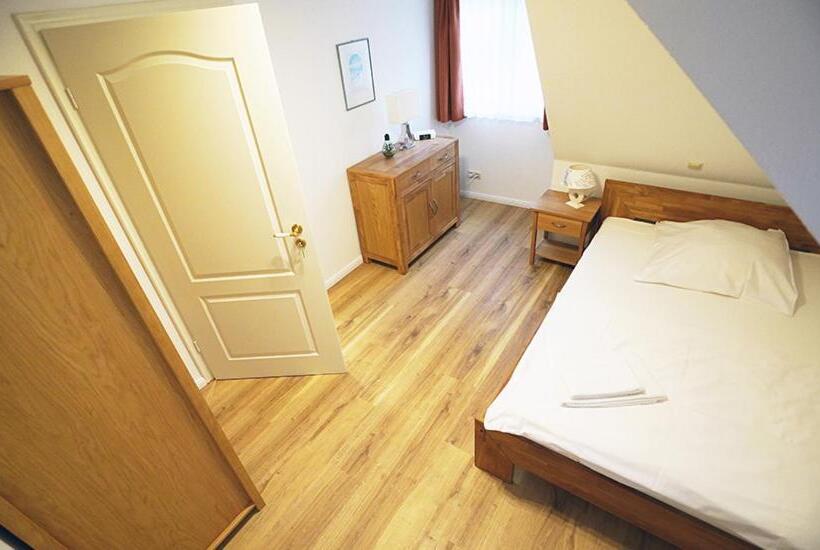 בית מלון כפרי Waldhalle