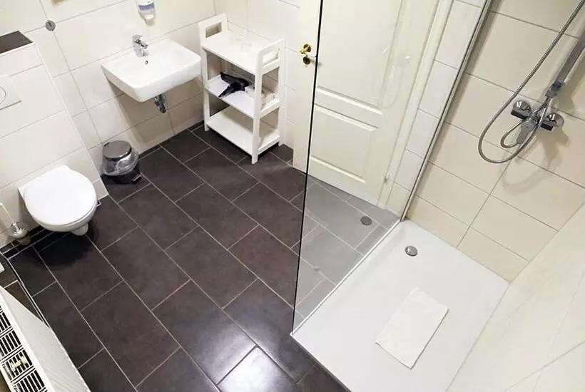 Отель Waldhalle