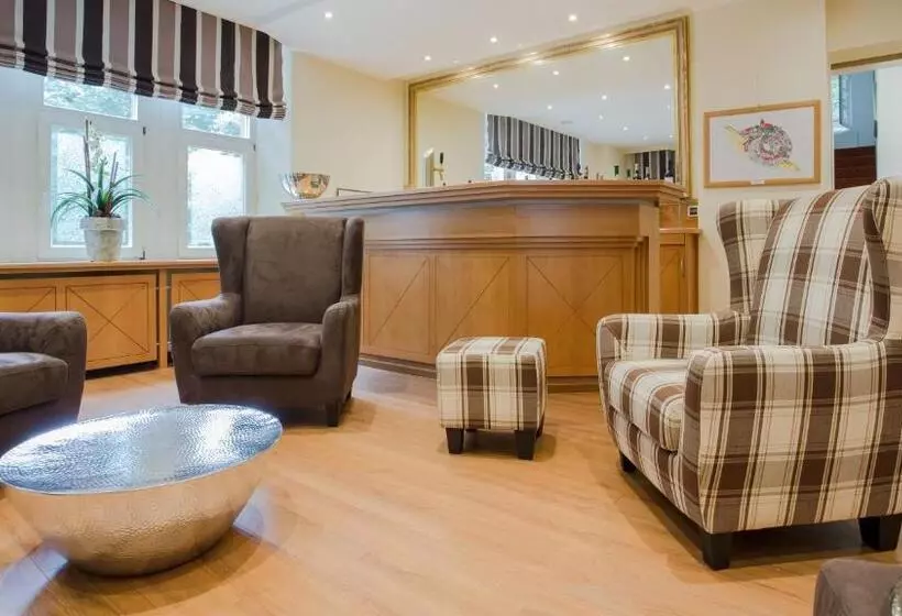 Отель Waldhalle