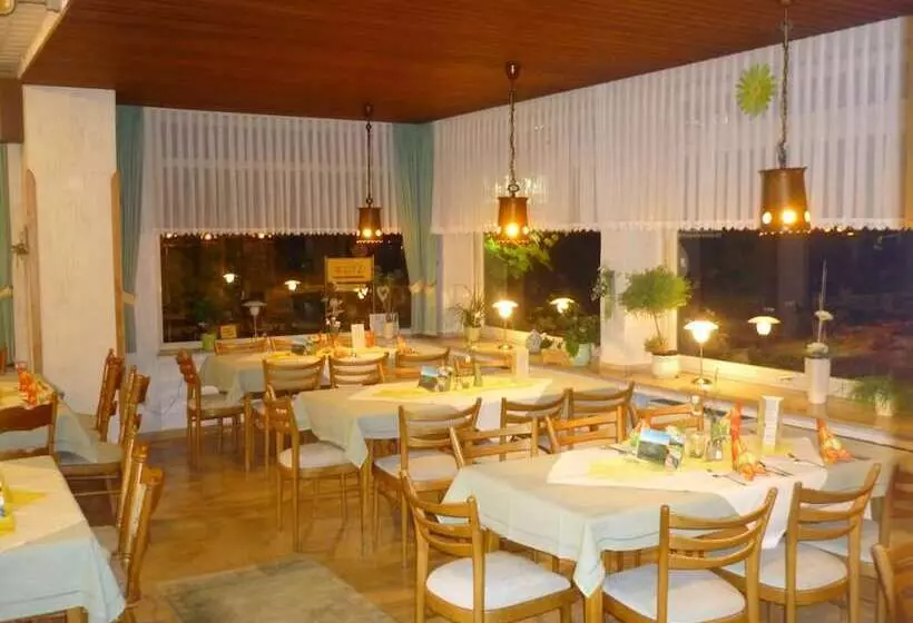 Hotel Zur Winzergenossenschaft