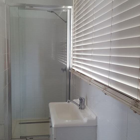 International Lodge Motel