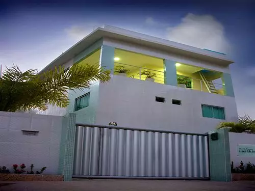 Las Brisas Hotel E Pousada