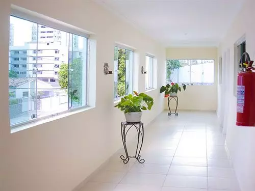 Las Brisas Hotel E Pousada