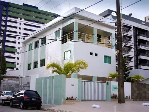 Las Brisas Hotel E Pousada