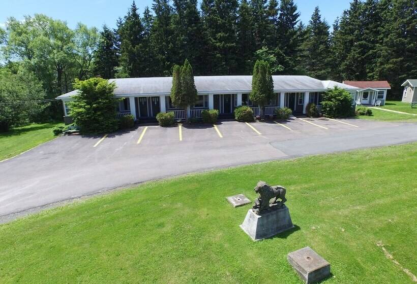 The Lionstone Inn Motel And Cottages