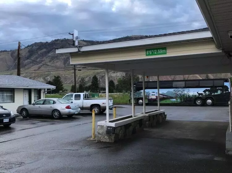 Trans Canada Motel