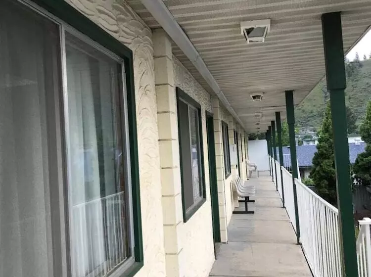 Trans Canada Motel
