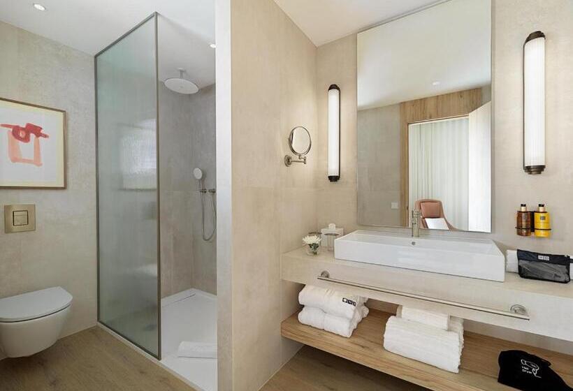 هتل H10 Croma Malaga