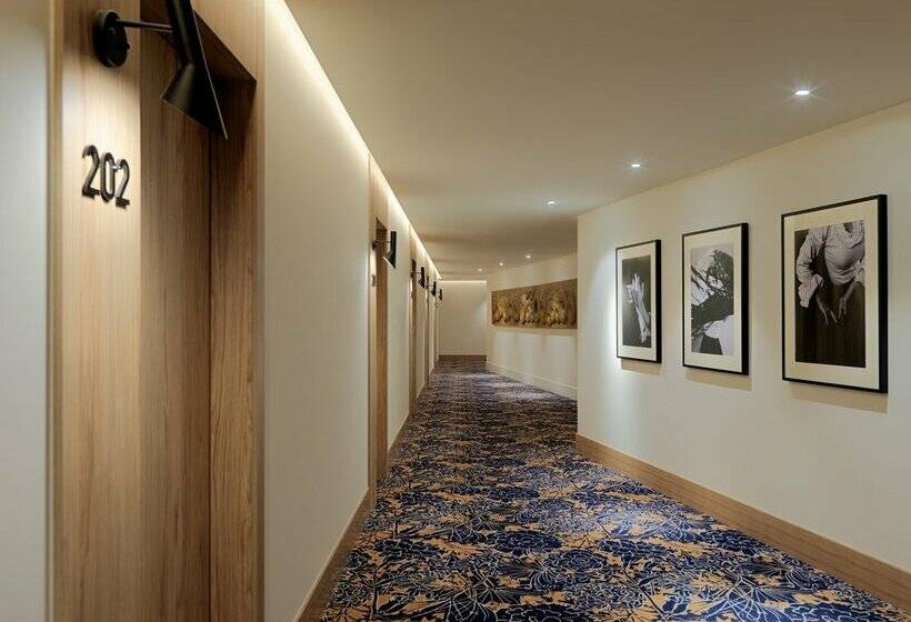 هتل H10 Croma Malaga