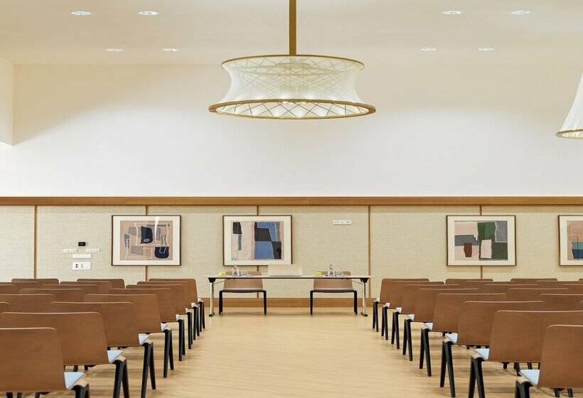 هتل H10 Croma Malaga