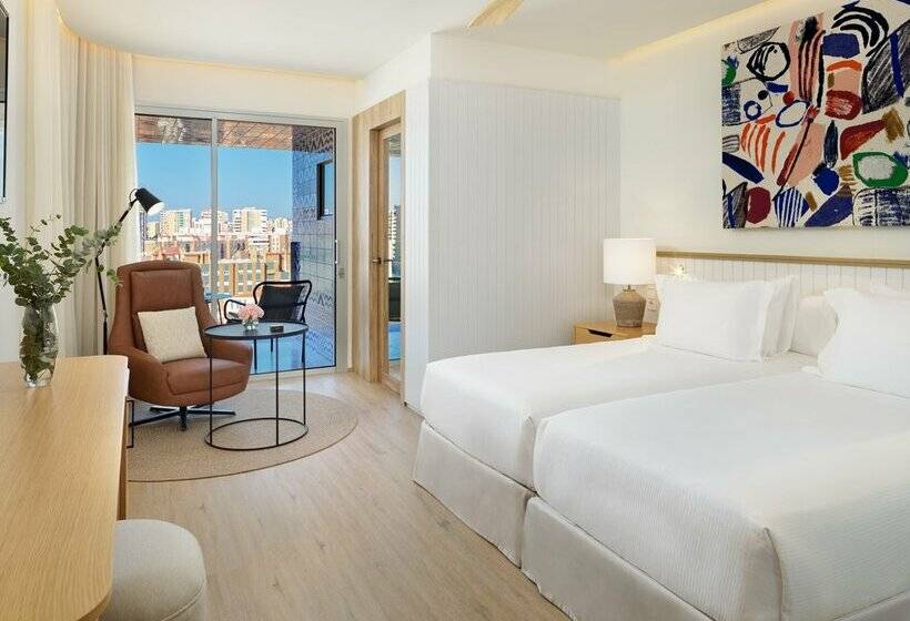 هتل H10 Croma Malaga