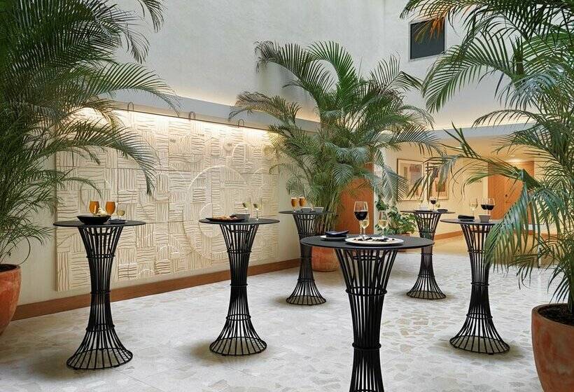 هتل H10 Croma Malaga