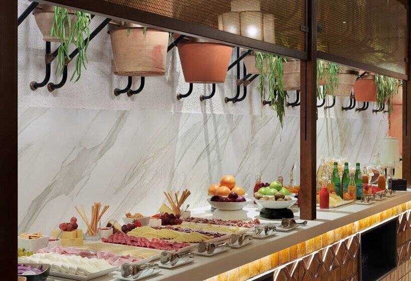 هتل H10 Croma Malaga