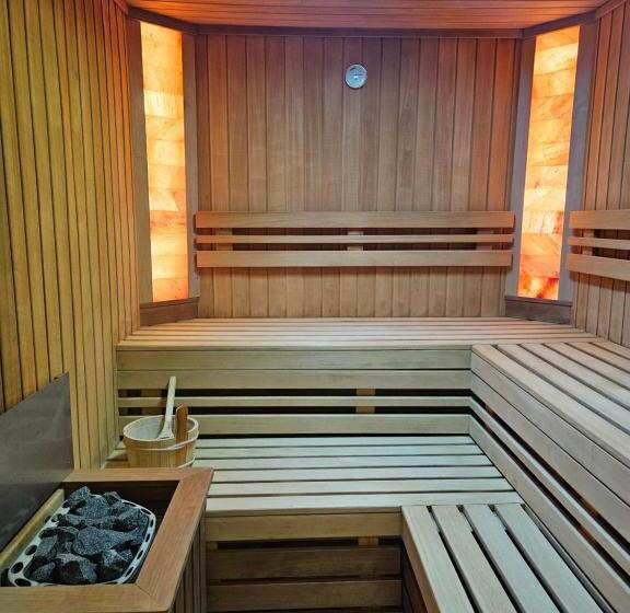 Castle Hotel Grof Degenfeld Superior