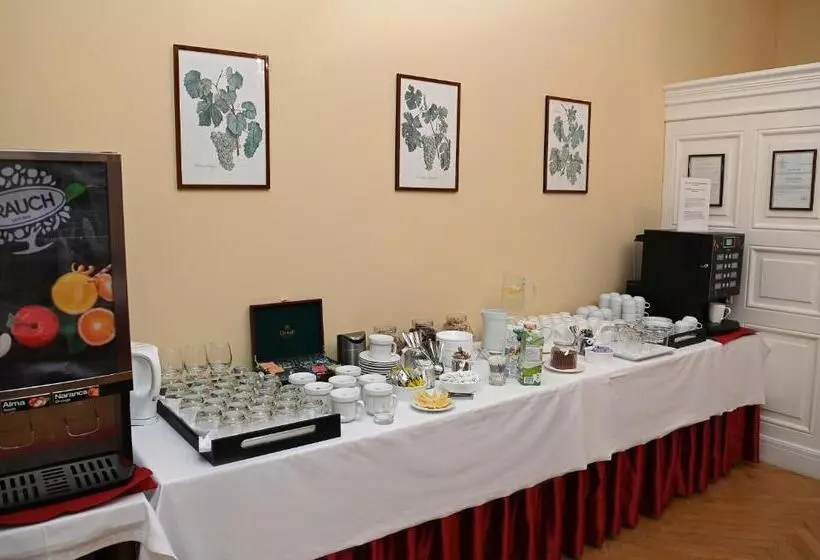 Castle Hotel Grof Degenfeld Superior