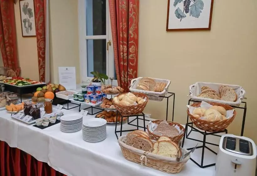 Castle Hotel Grof Degenfeld Superior