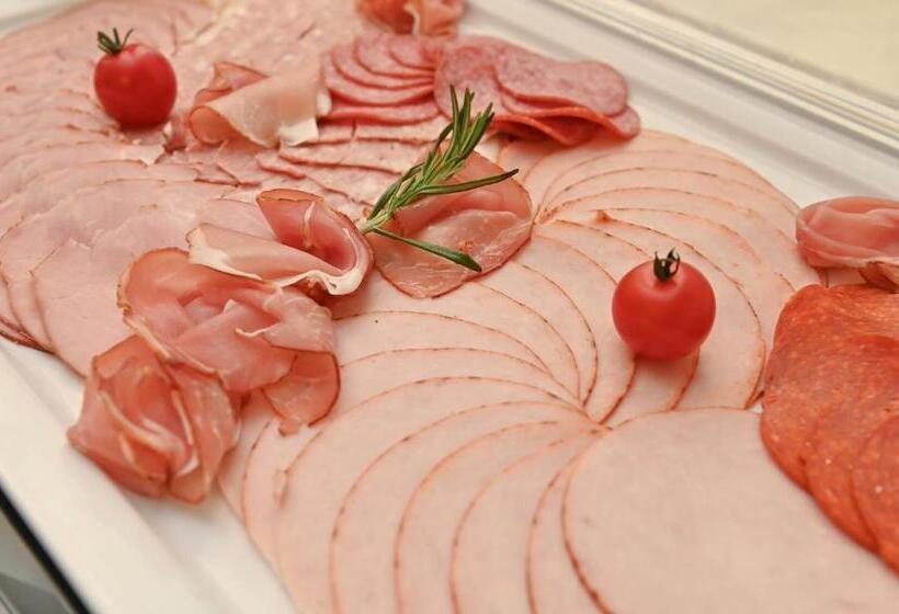 Castle Hotel Grof Degenfeld Superior