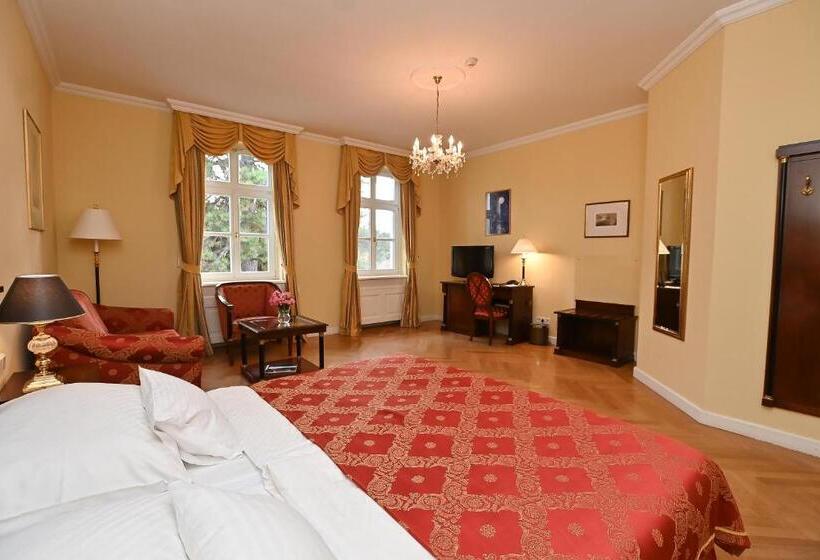 Castle Hotel Grof Degenfeld Superior