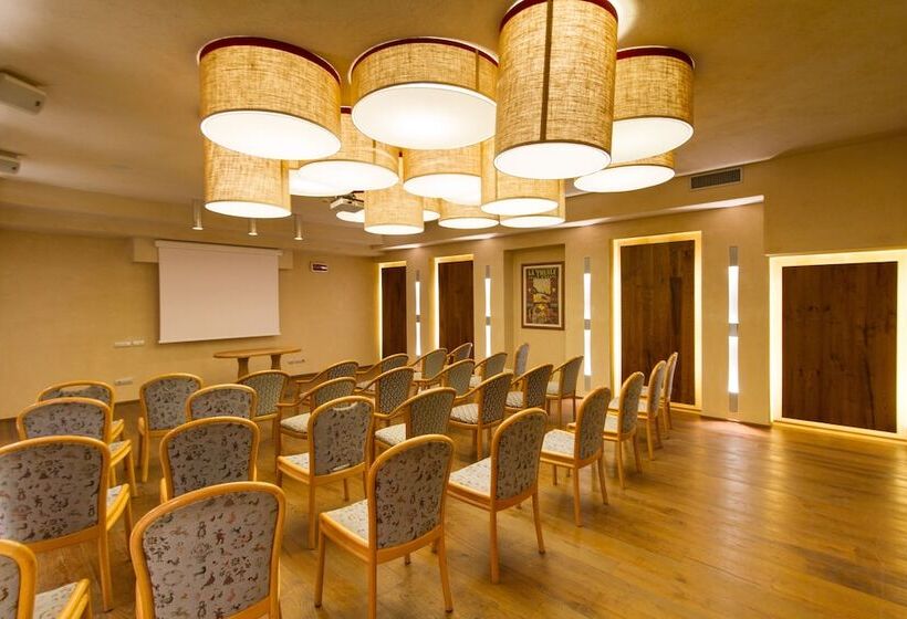 Chalet Eden Eco Hotel, Restaurant & Wellness