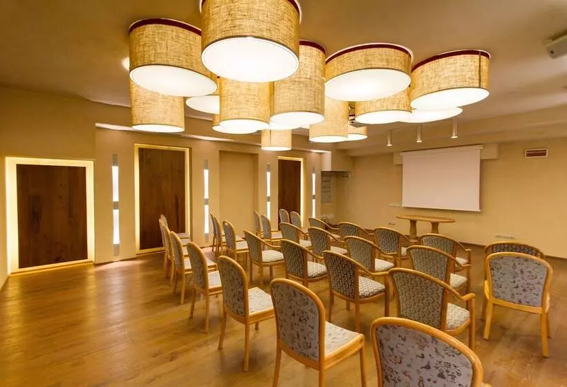 Chalet Eden Eco Hotel, Restaurant & Wellness