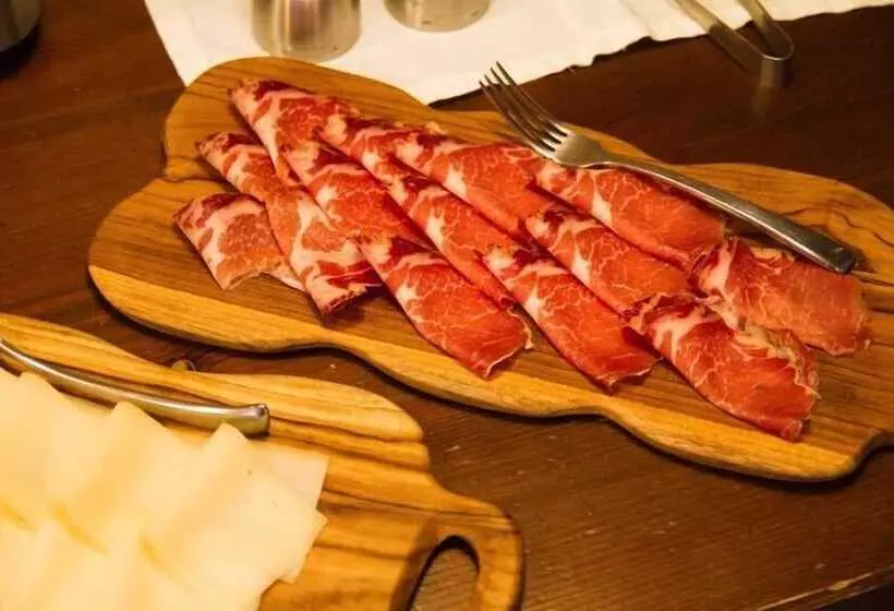 Chalet Eden Eco Hotel, Restaurant & Wellness