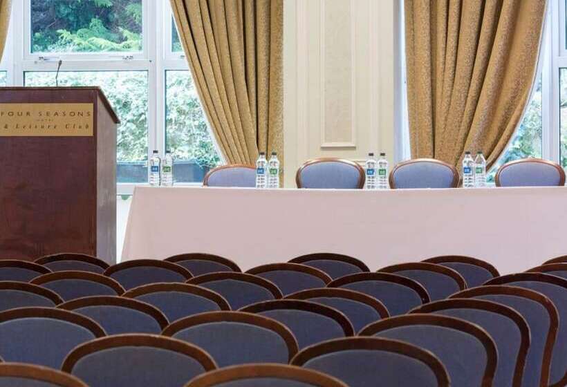 Four Seasons Hotel & Leisure Club