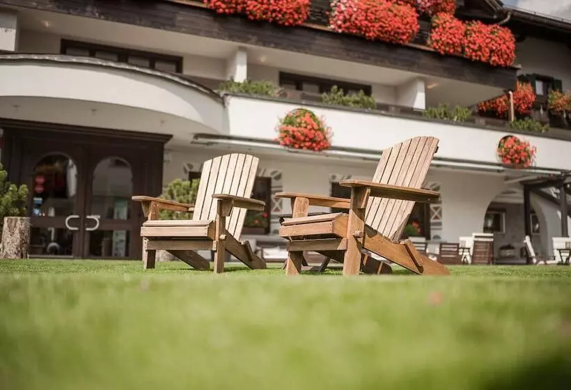 בית מלון כפרי Alù Mountain Design