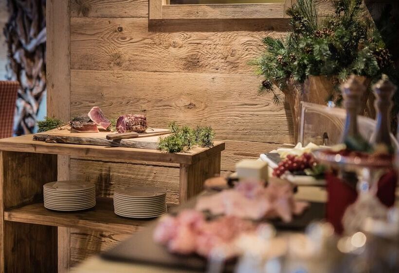 Отель Alù Mountain Design