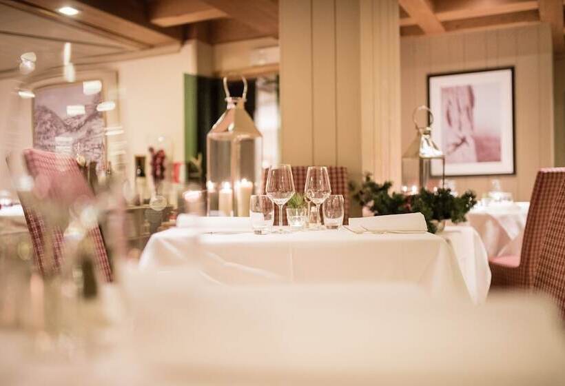 Отель Alù Mountain Design