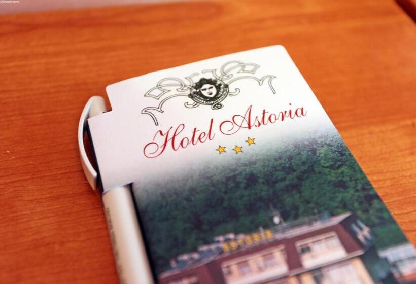 호텔 Astoria
