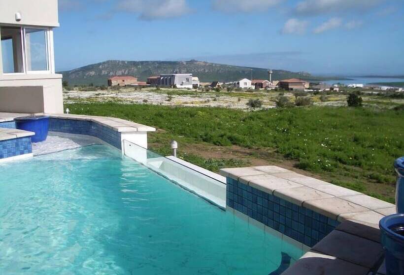 בית מלון כפרי At The Rocks