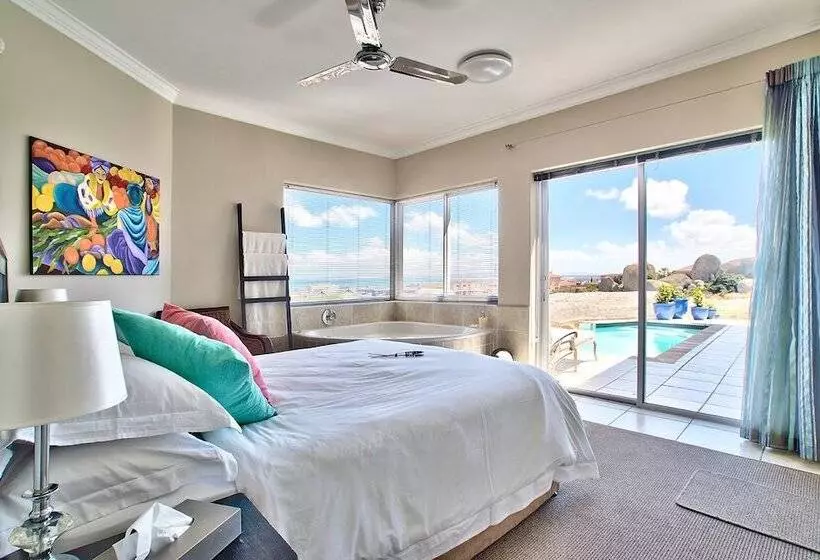 בית מלון כפרי At The Rocks