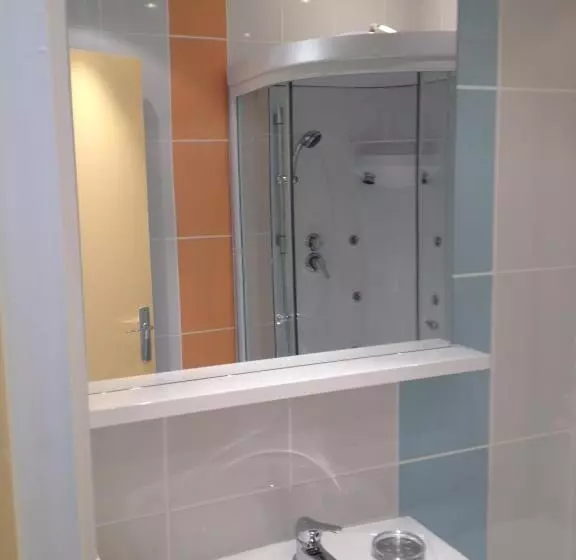 ホテル Bar Restaurant Couleurs Sud