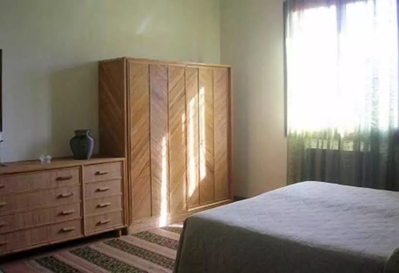 Hotelli Collevento Beb