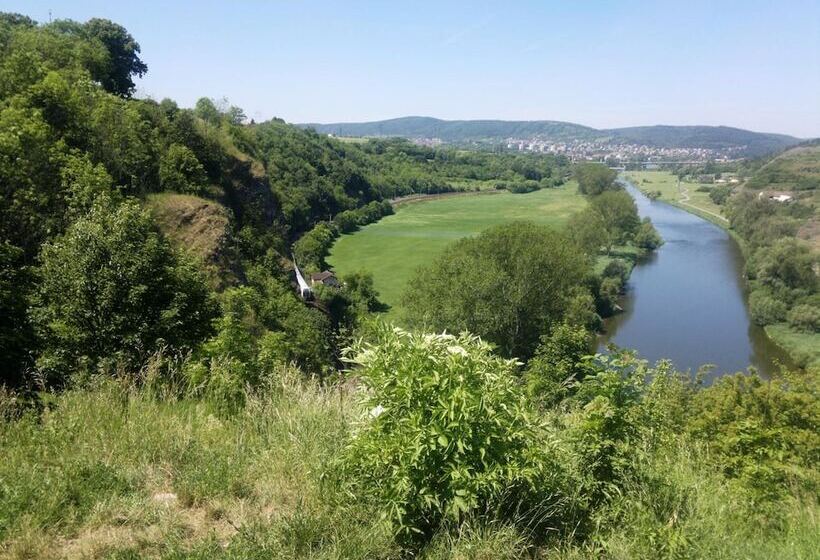 בית מלון כפרי Grand