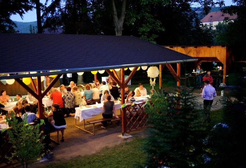 בית מלון כפרי Grand