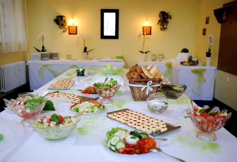 בית מלון כפרי Grand